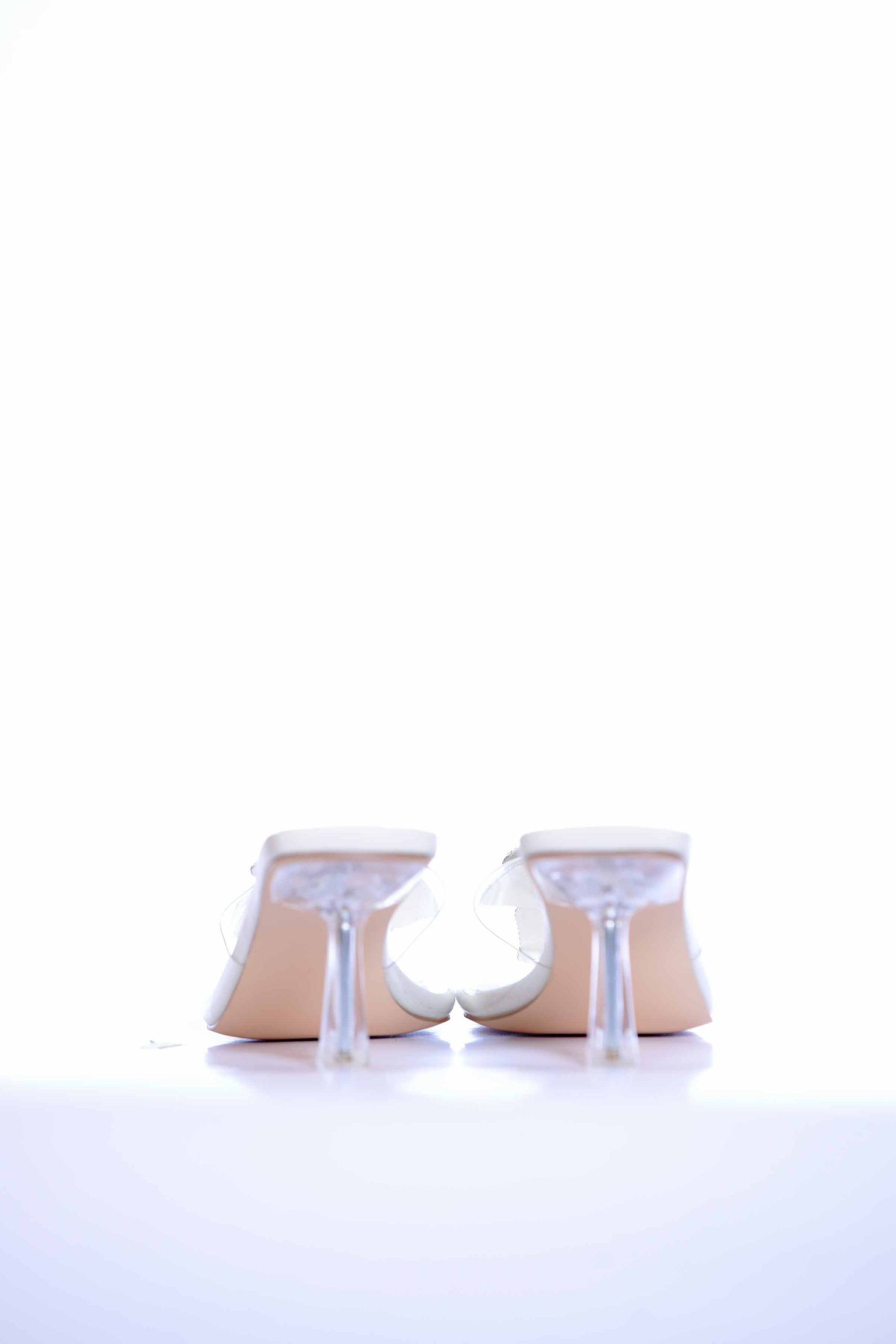 White Heel-440752912 - Image 5