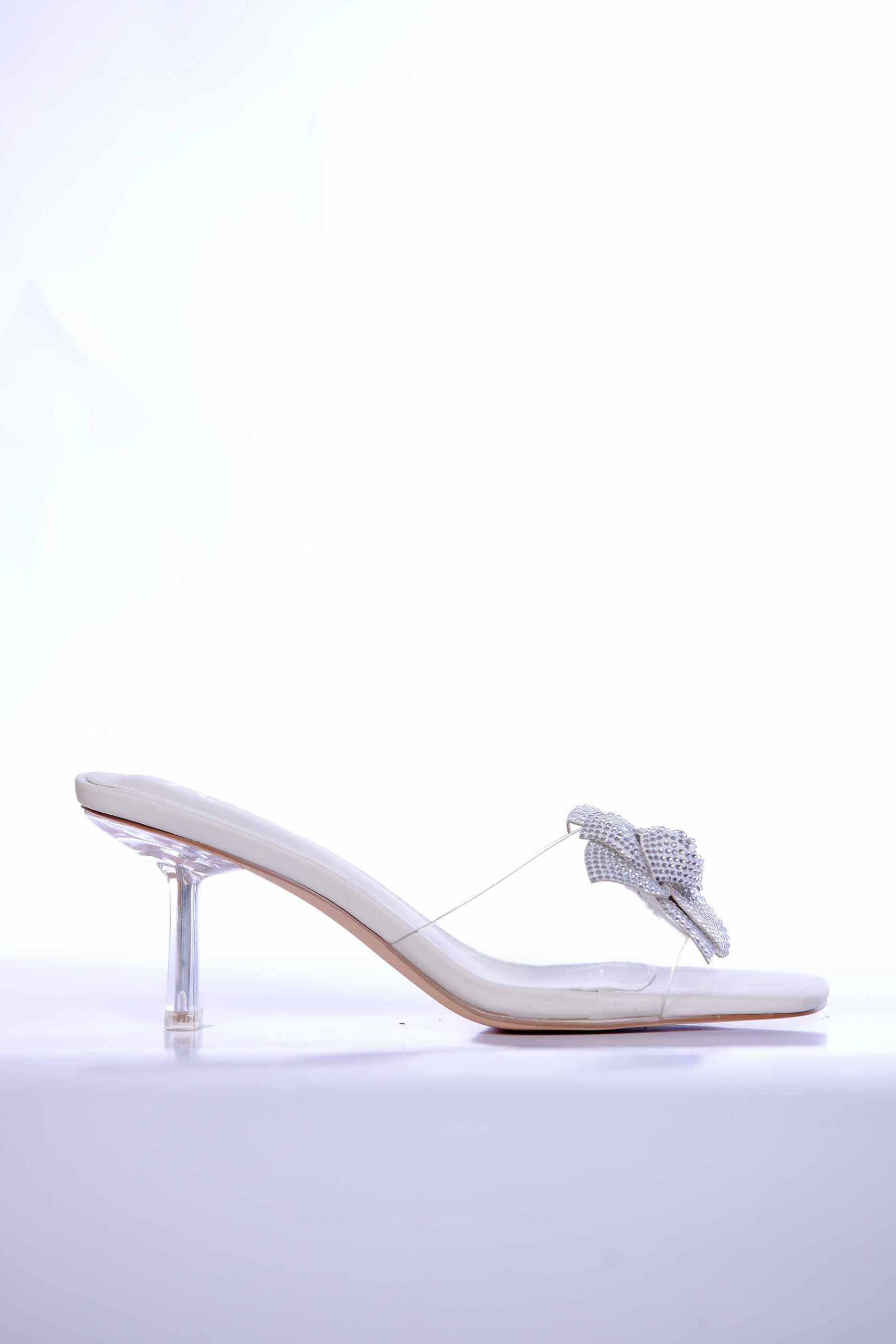 White Heel-440752912 - Image 4