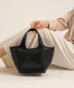 Black Clutch-441132103