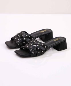 Black Wedge-442982903