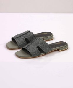 Green Chappal-443072904