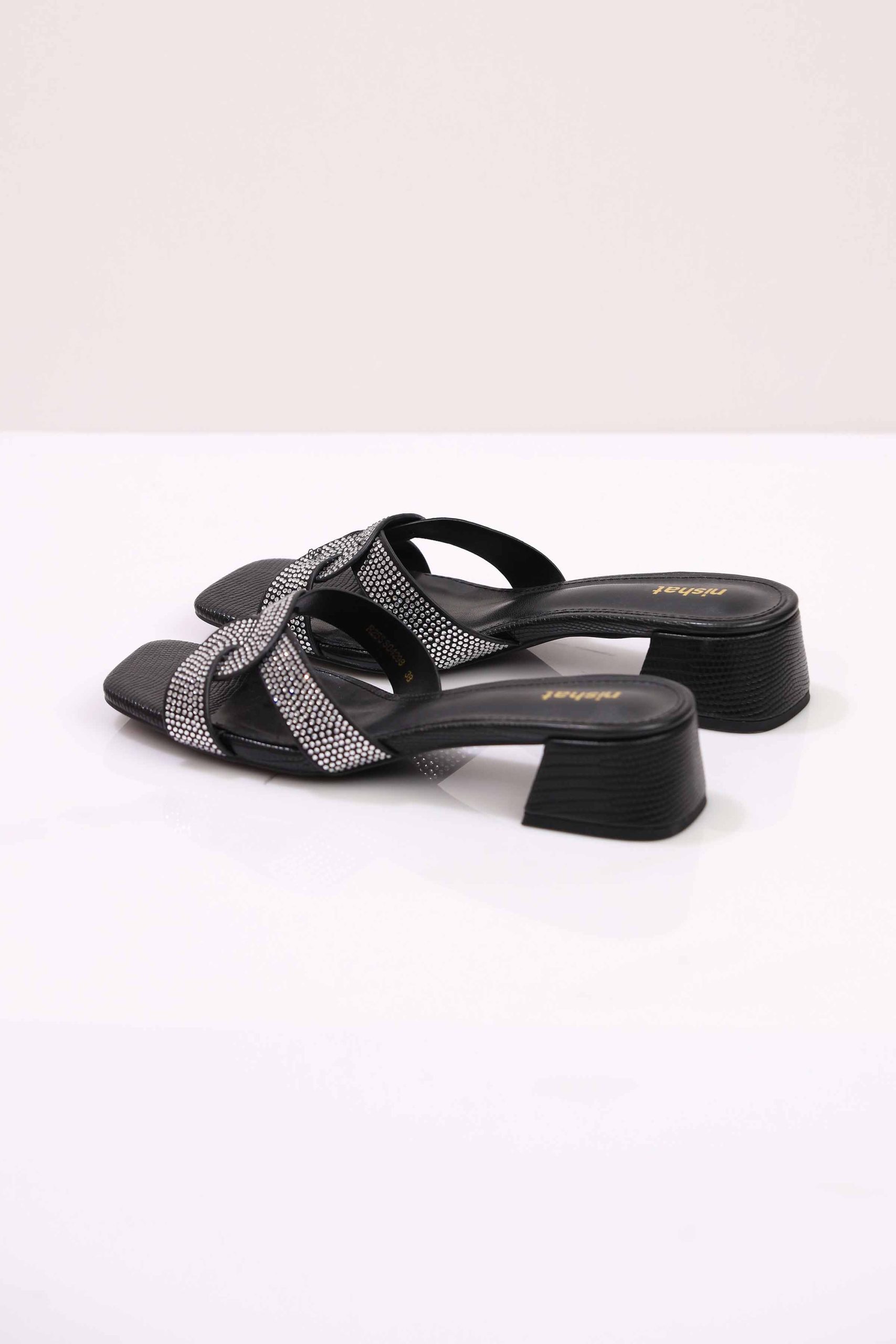 Black Wedge-443122903 - Image 3