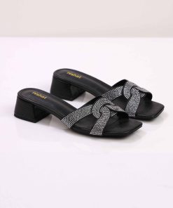 Black Wedge-443122903