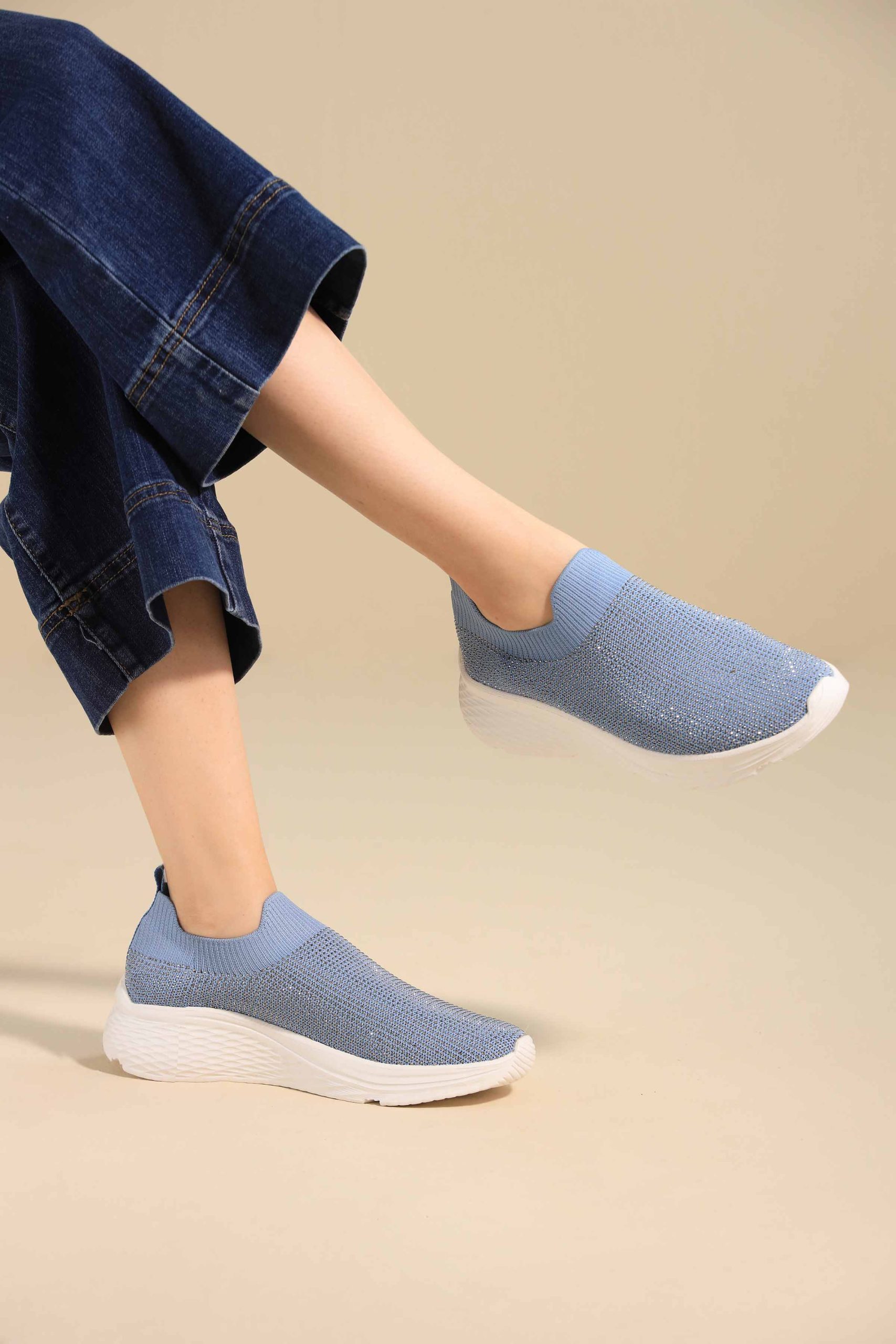 Blue Canvas-443172908 - Image 4