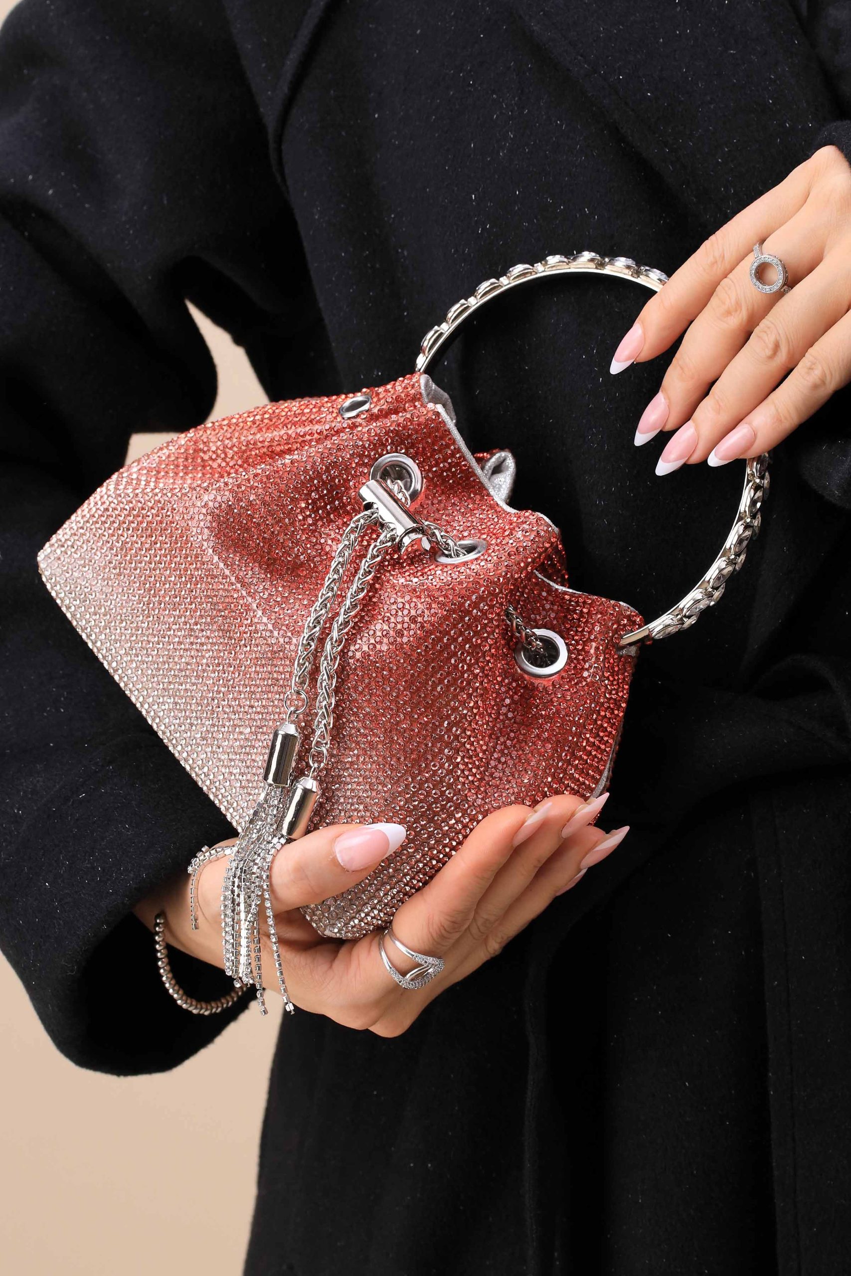 Gradient Red Clutch-444102101 - Image 5