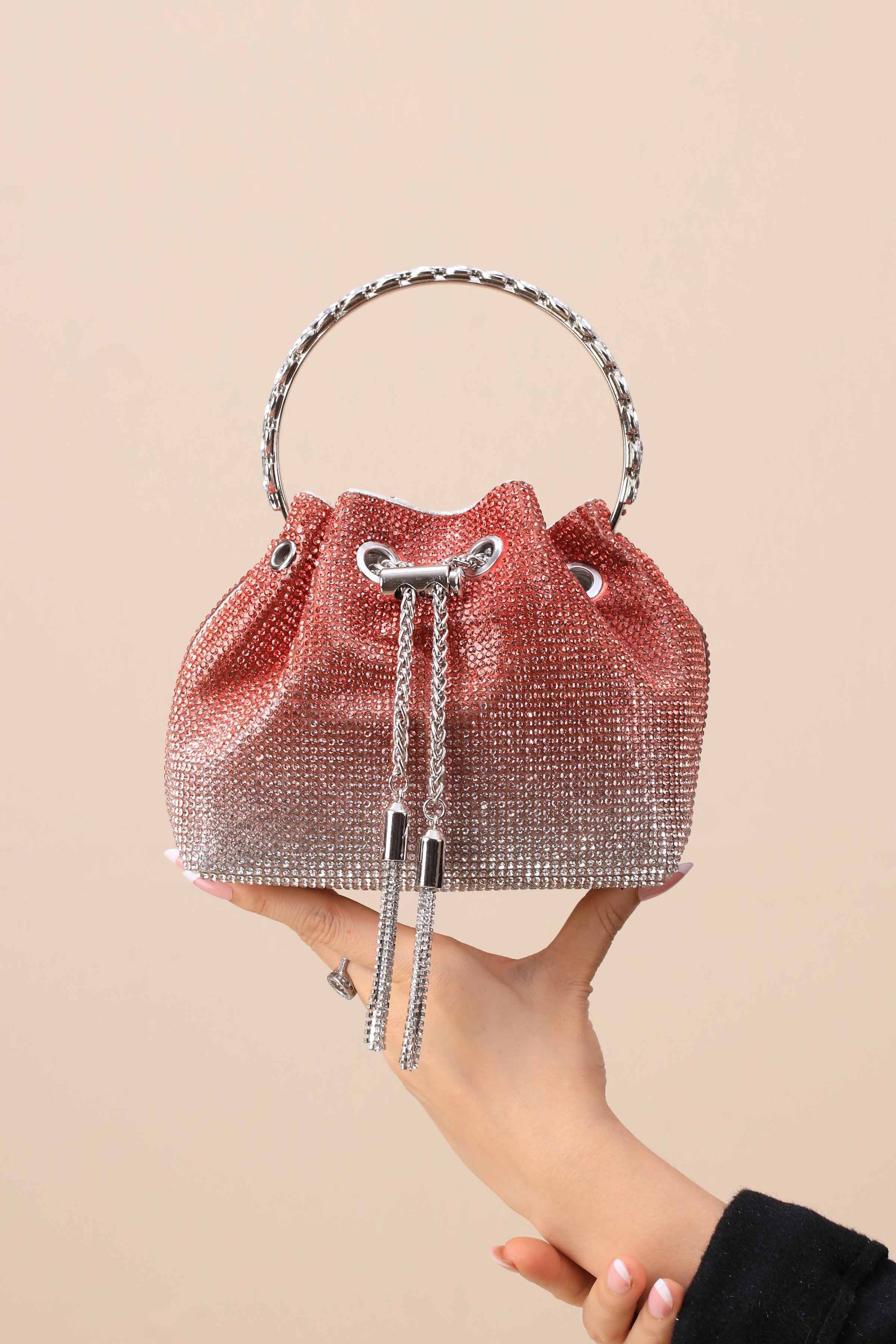 Gradient Red Clutch-444102101 - Image 4