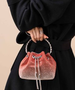 Gradient Red Clutch-444102101