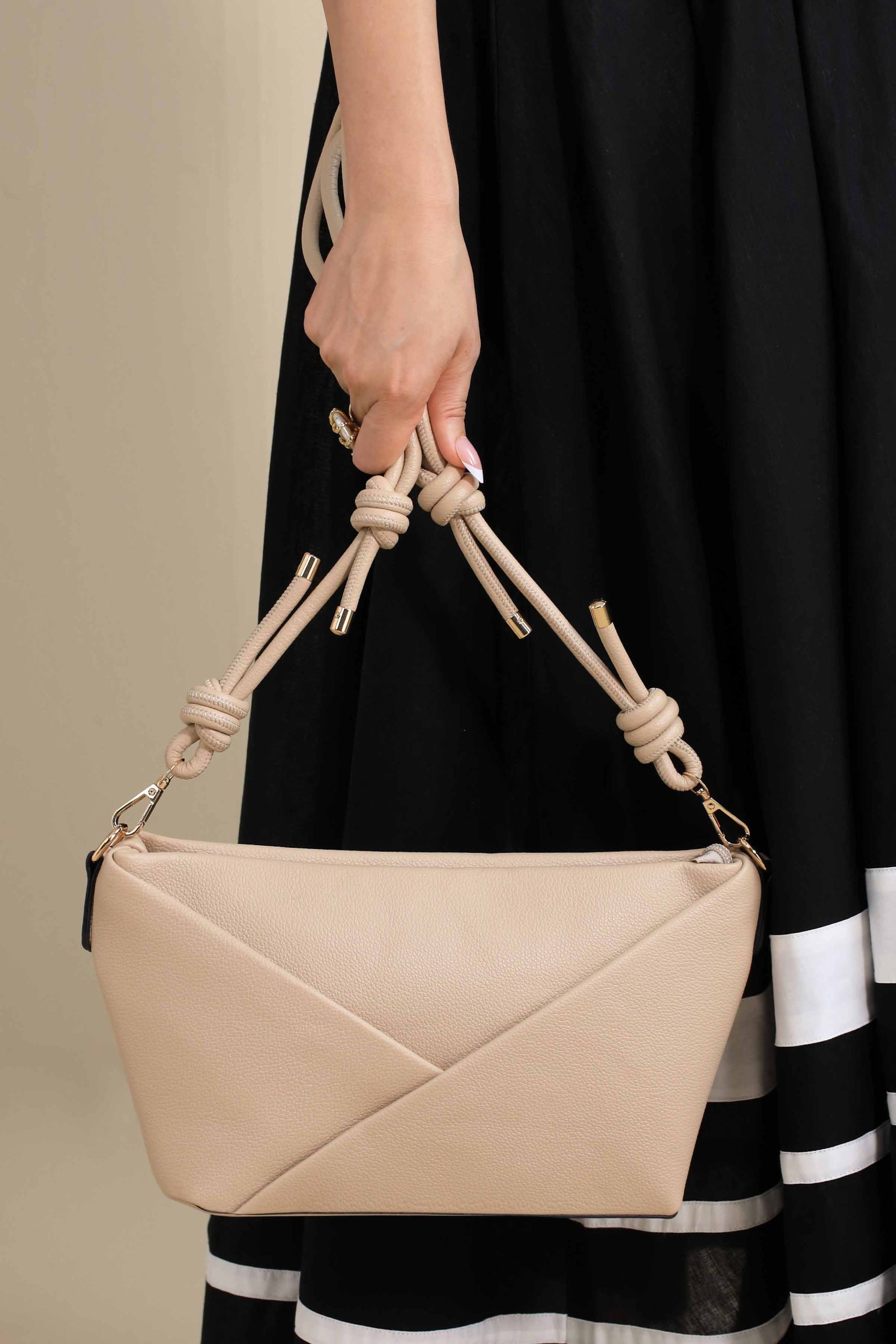 Off White Shoulder Bag-444402107 - Image 2