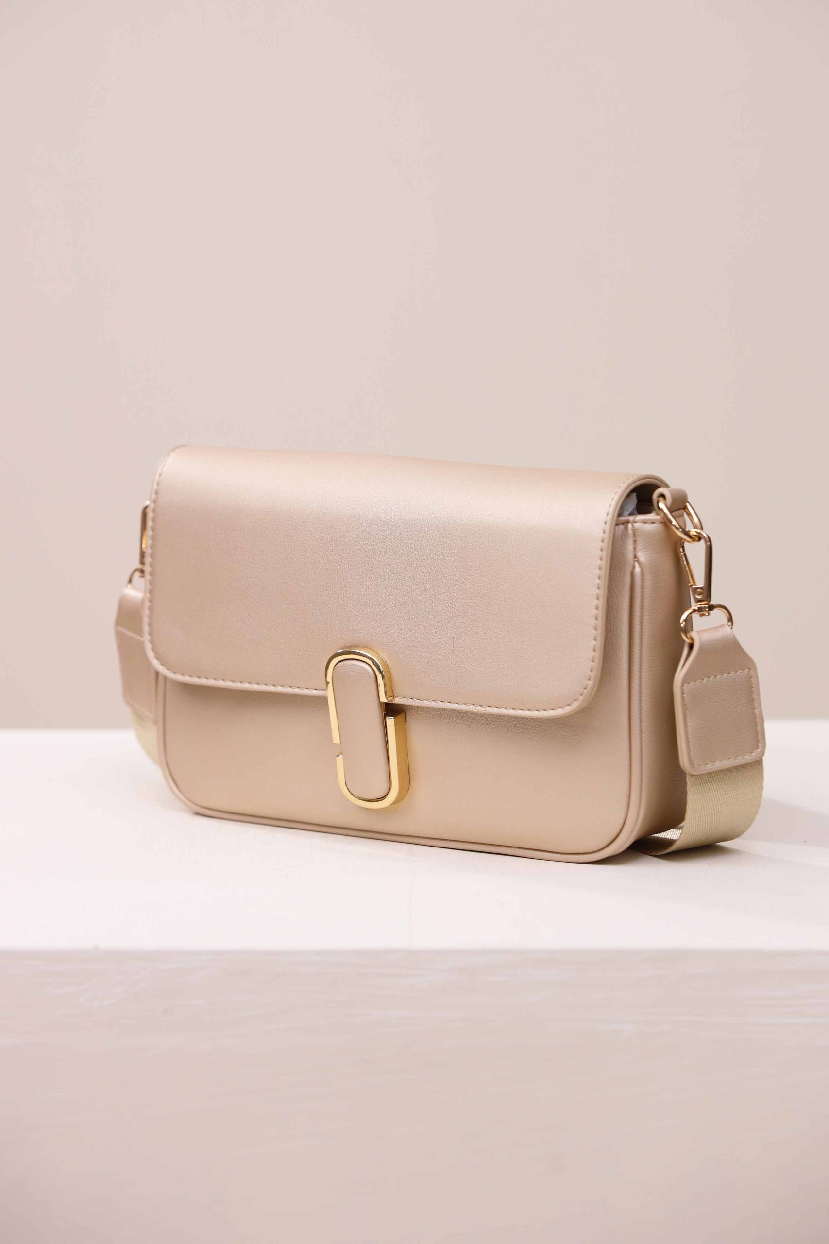 Gold Shoulder Bag-444692119