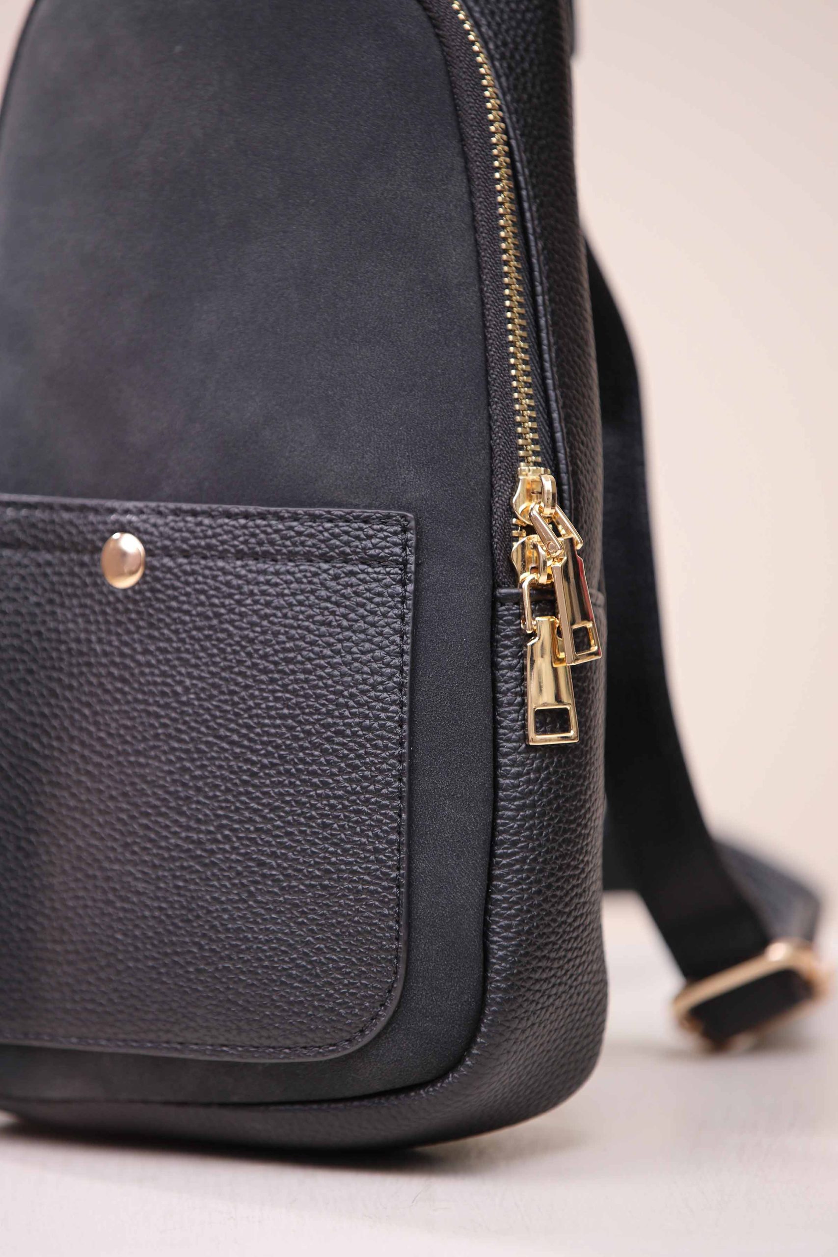 Black Shoulder Bag-444732103 - Image 4