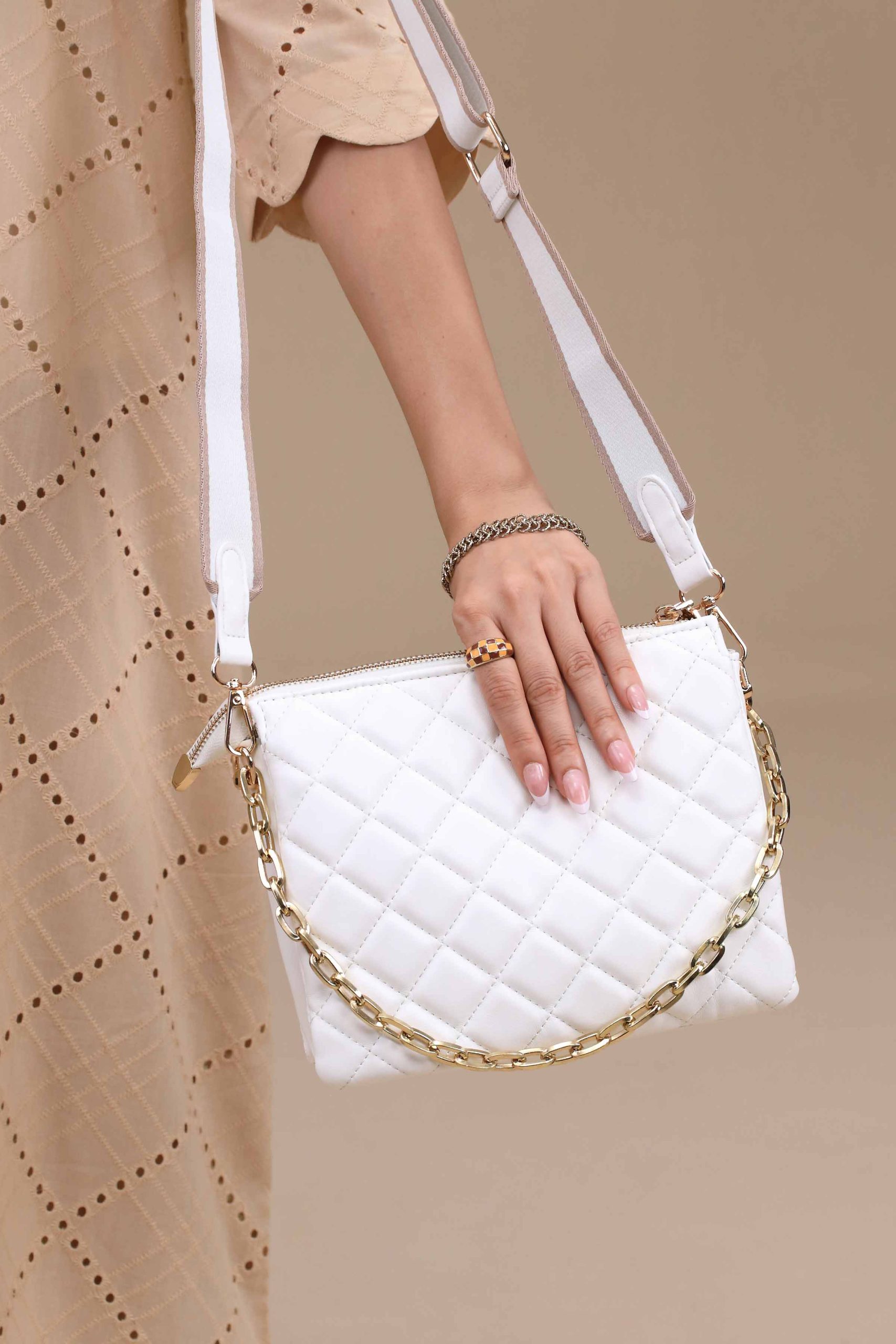 Off White Shoulder Bag-444772107 - Image 5