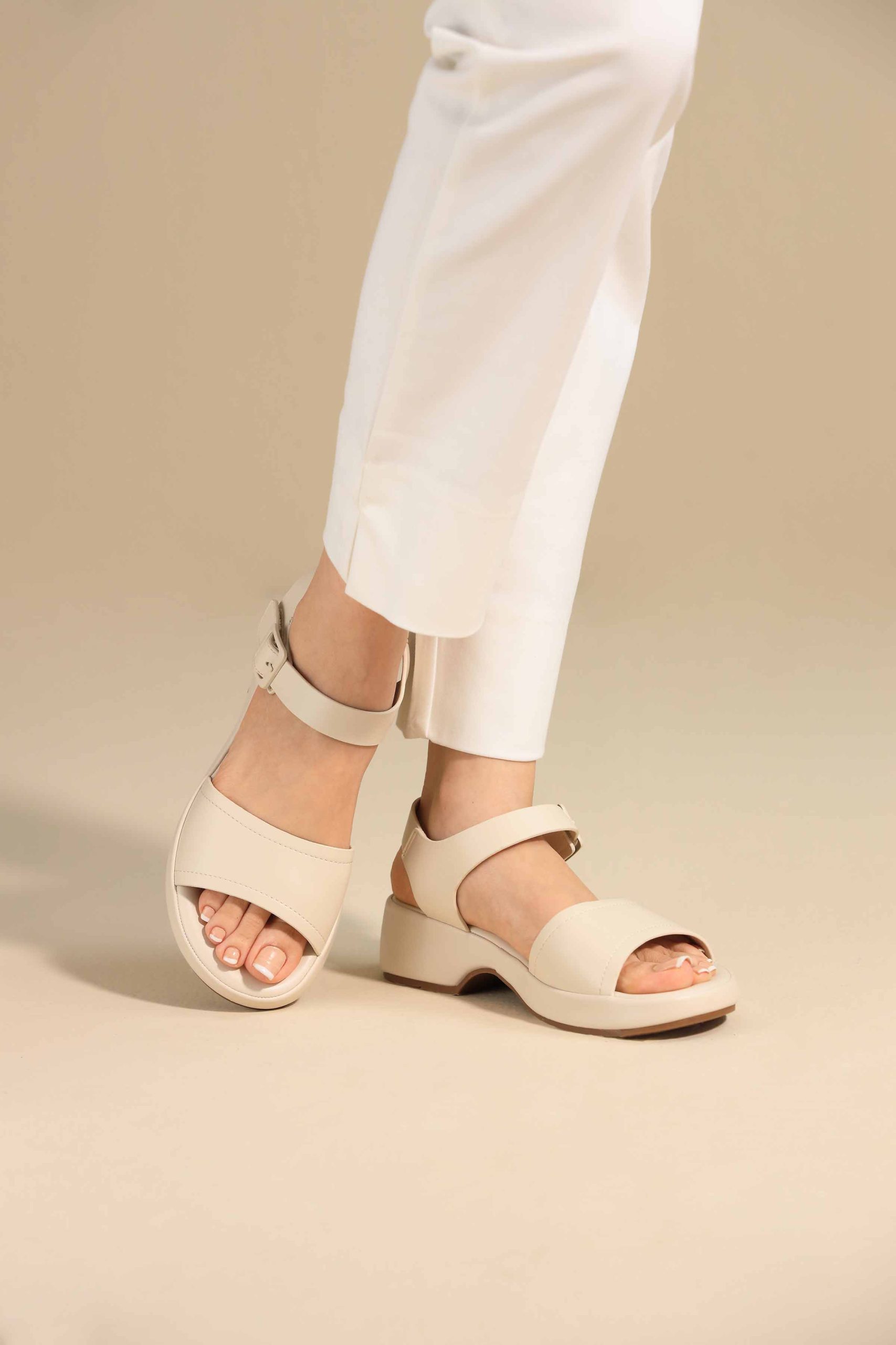 Off White Sandals-445162907 - Image 5