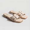 White Chappal-445202912