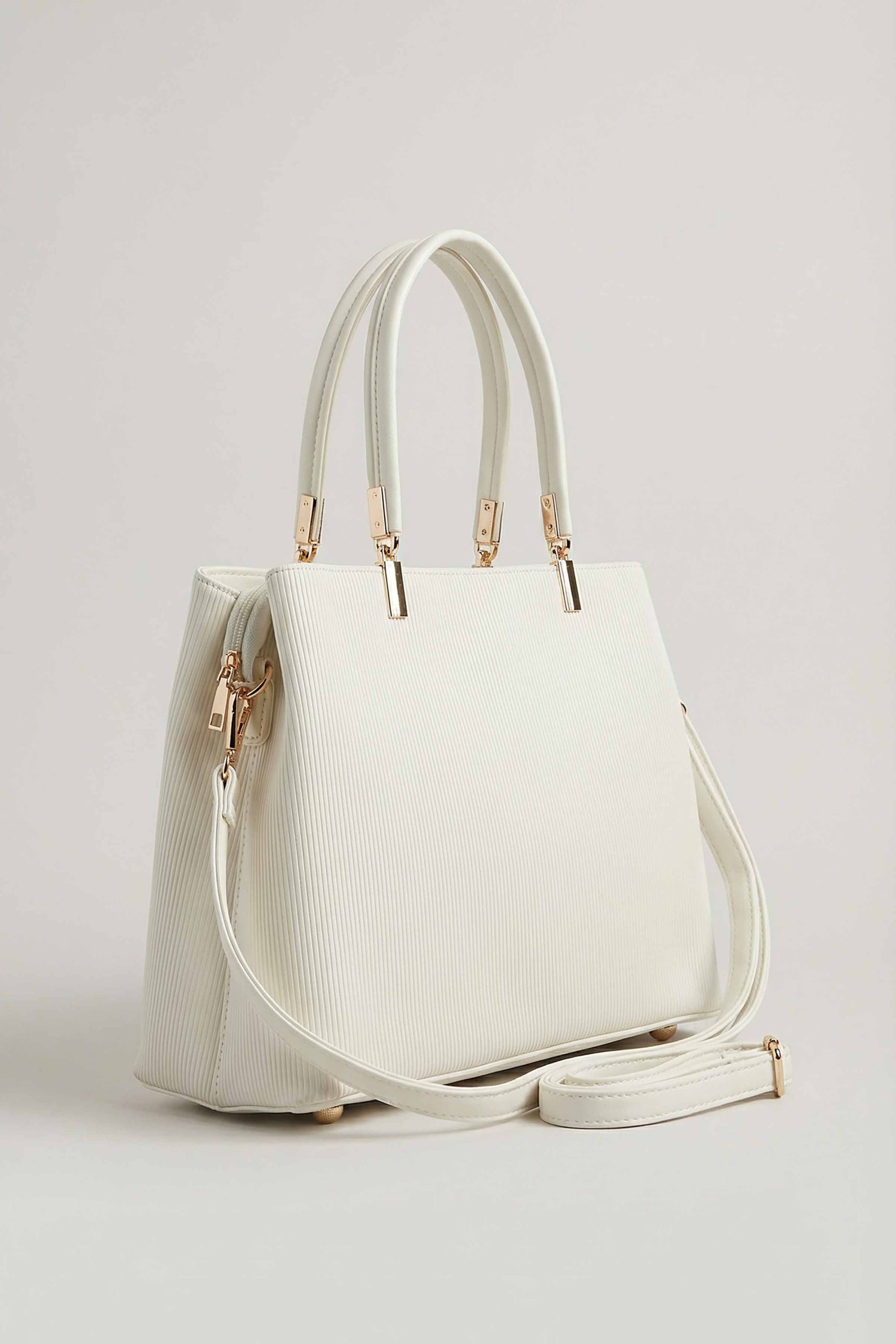 Off White Shoulder Bag-445662107 - Image 3