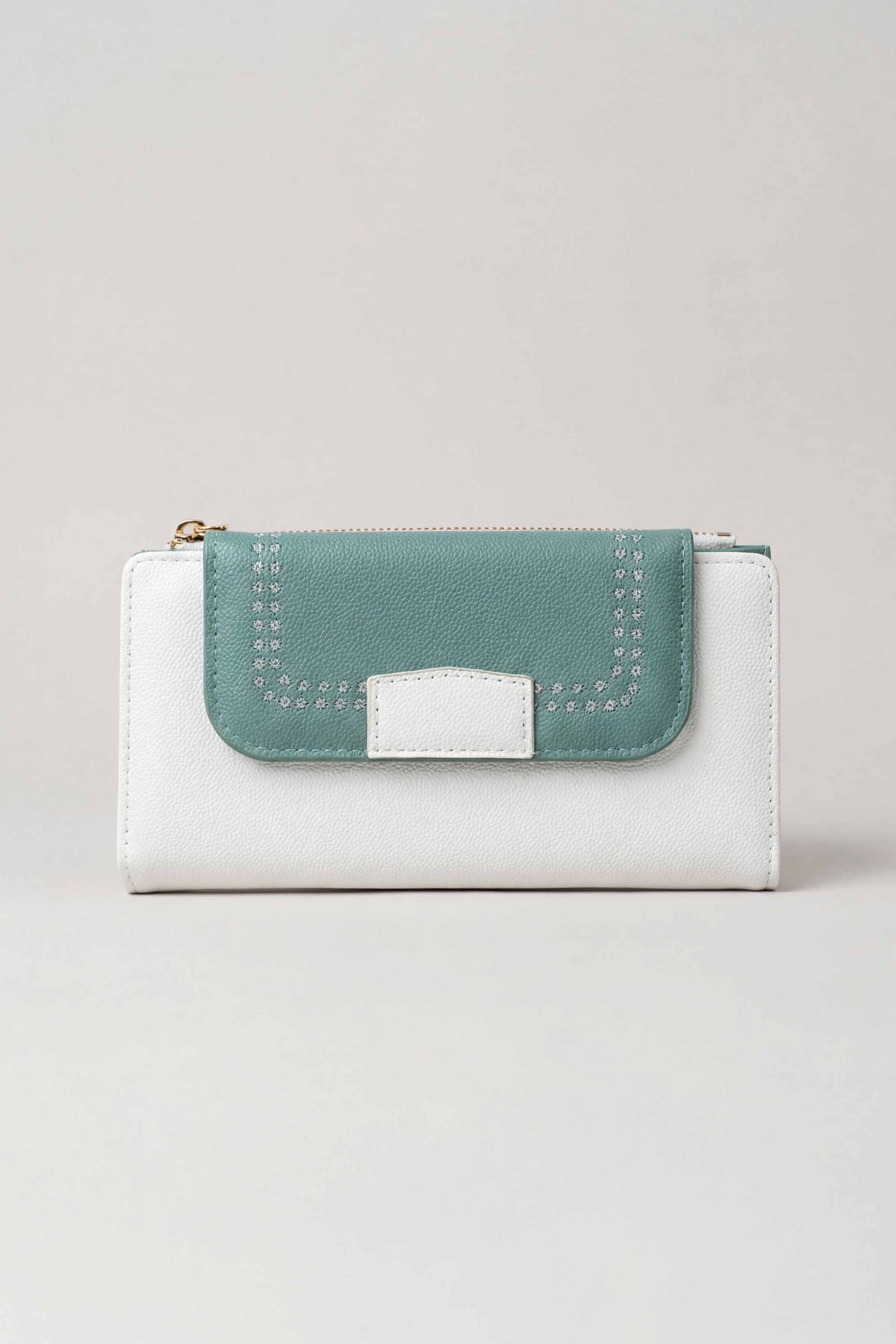 Green Wallet-446652104