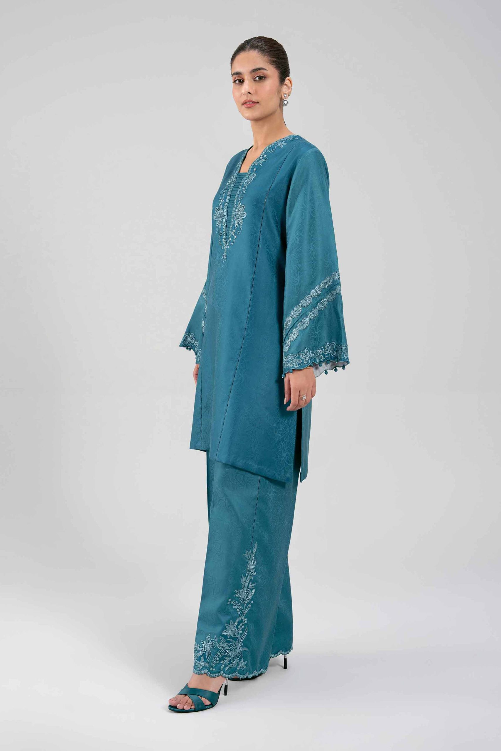 2 Piece - Embroidered Suit - 42503738 - Image 4