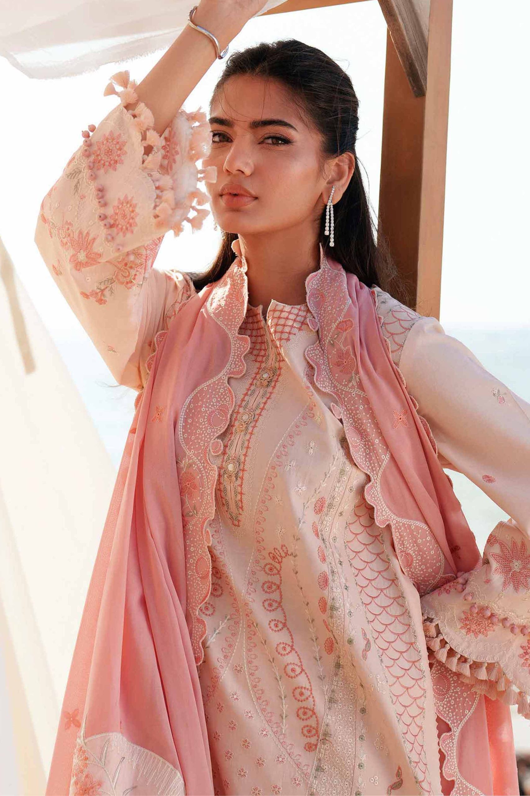 3 Piece - Embroidered Suit - 42601297 - Image 2