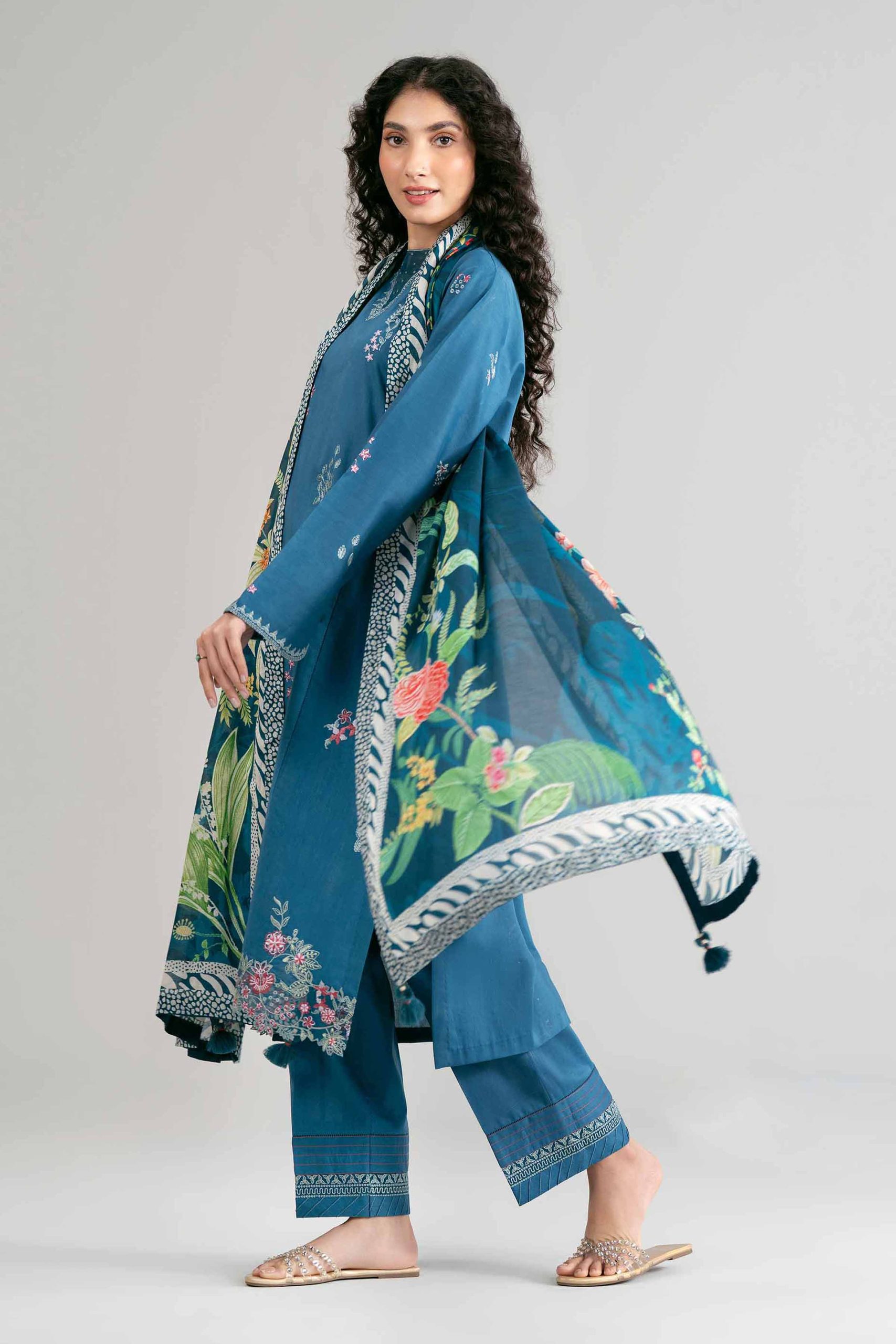 3 Piece - Digital Printed Embroidered Suit - 42601533 - Image 5