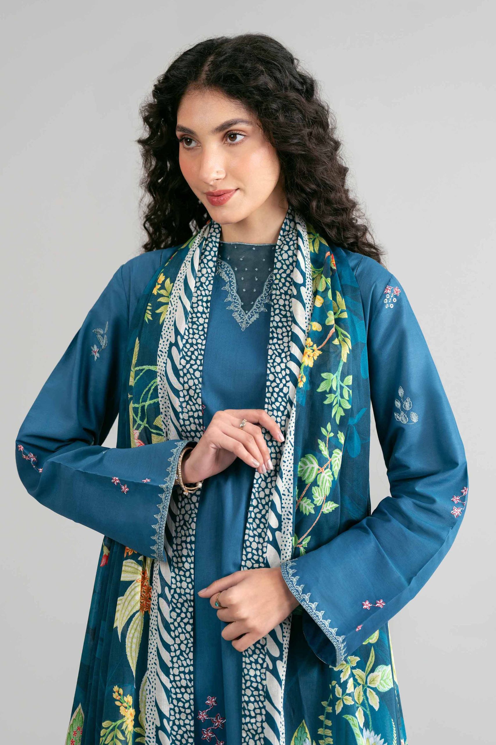 3 Piece - Digital Printed Embroidered Suit - 42601533 - Image 2