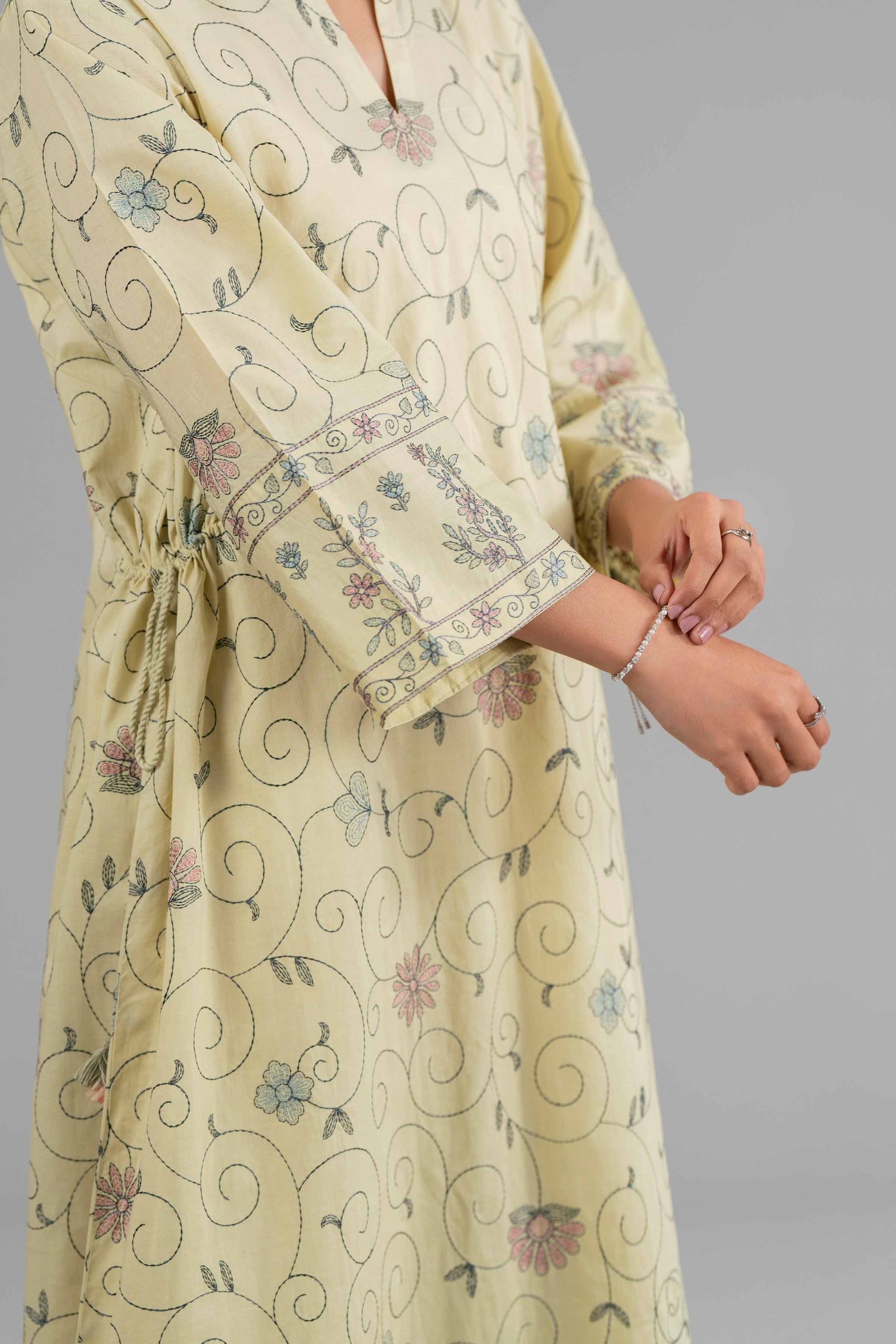 2 Piece - Embroidered Suit - 42619932 - Image 4