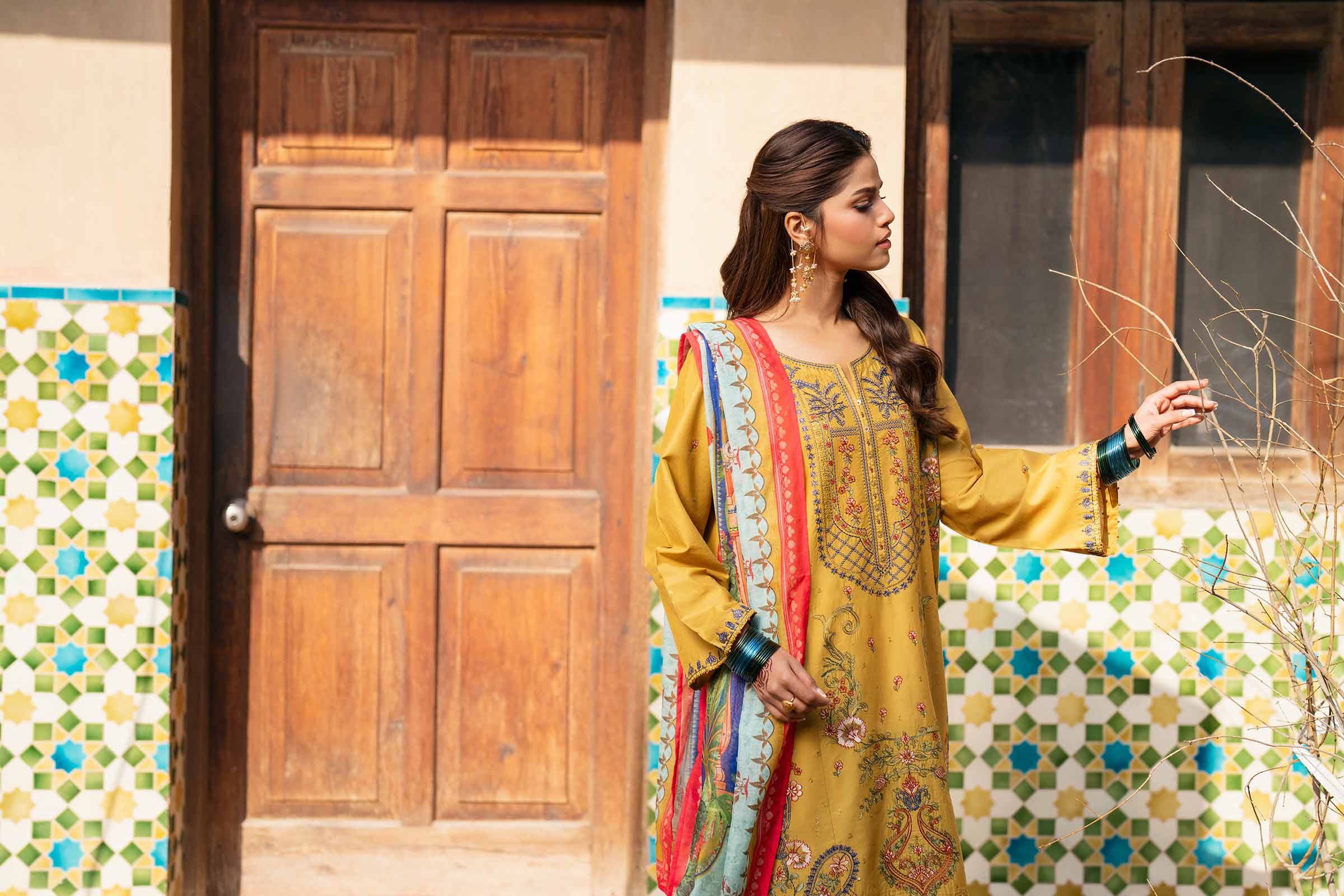 2 Piece - Embroidered Suit - PE26-143 - Image 3