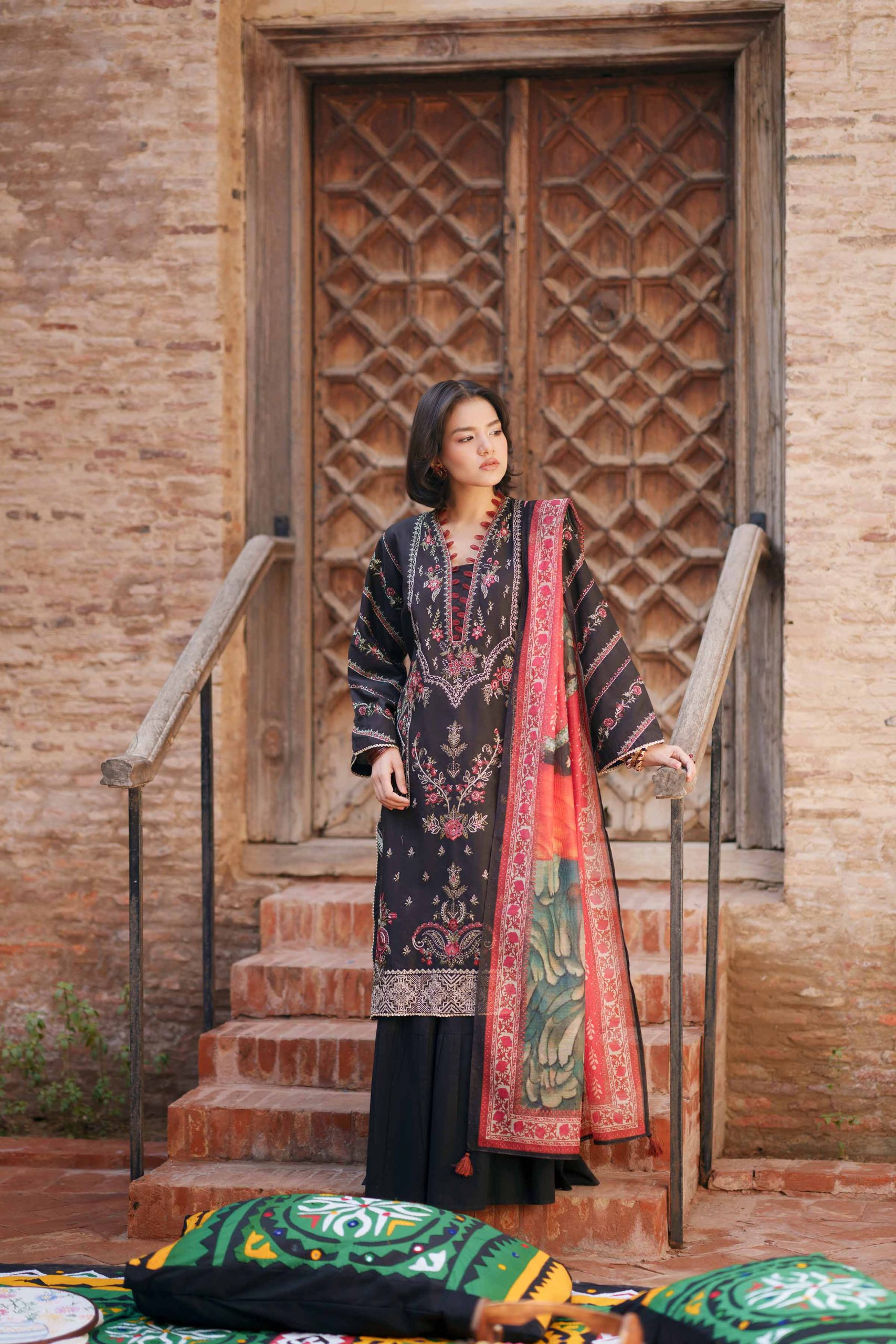 2 Piece - Embroidered Suit - PE26-144 - Image 4