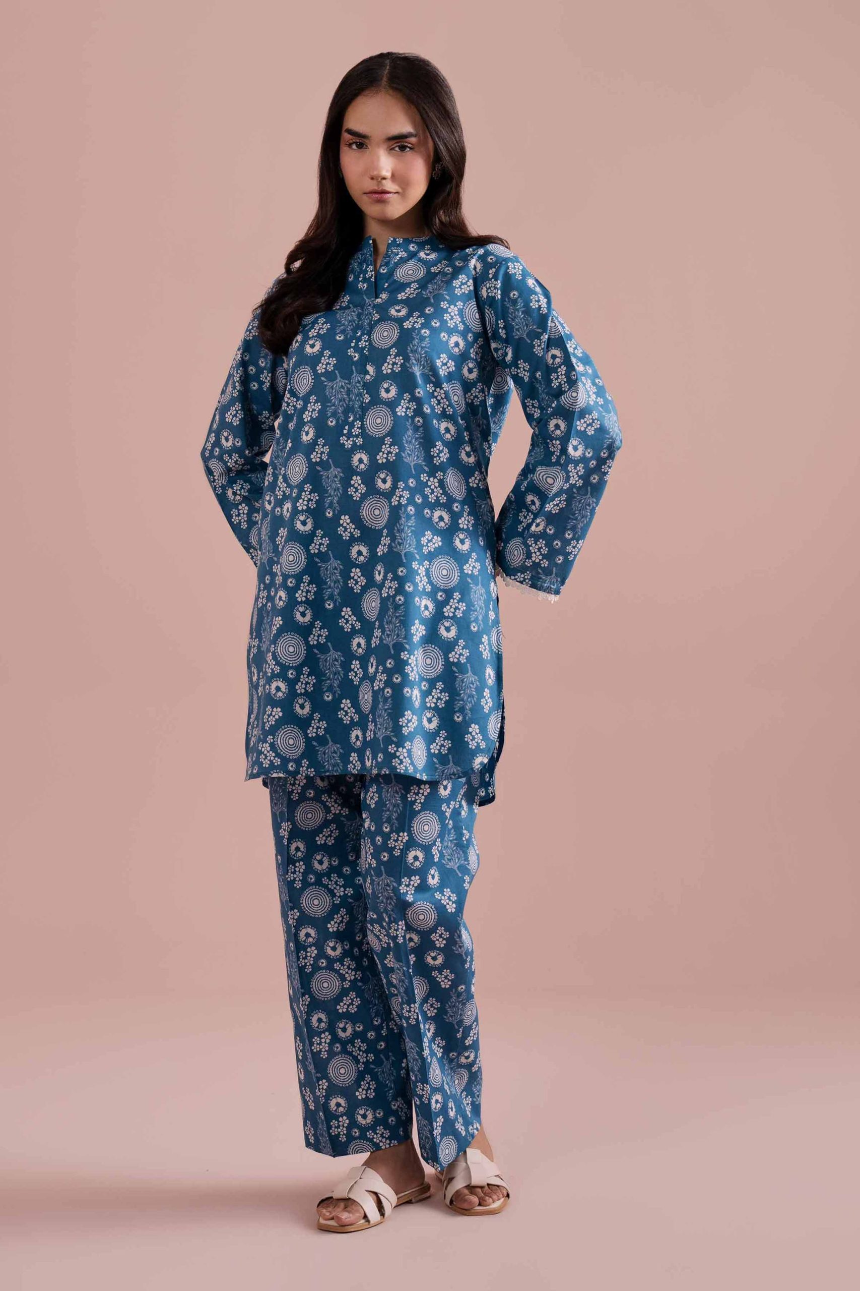 2 Piece - Printed Suit - PE26-192 - Image 3