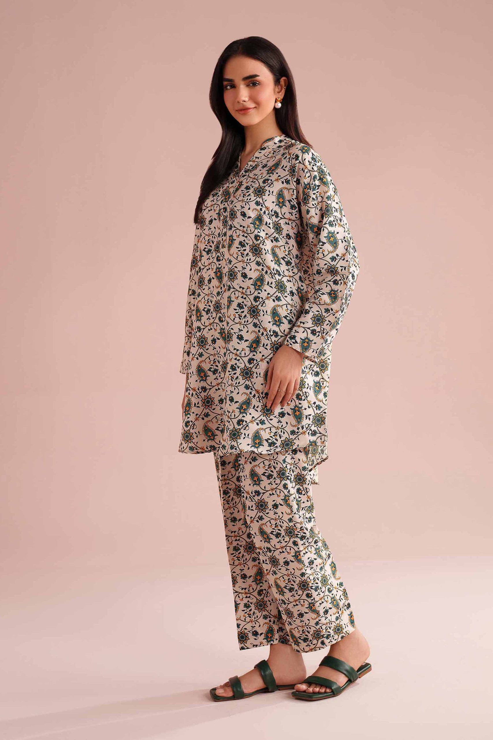 2 Piece - Printed Suit - PE26-22 - Image 4