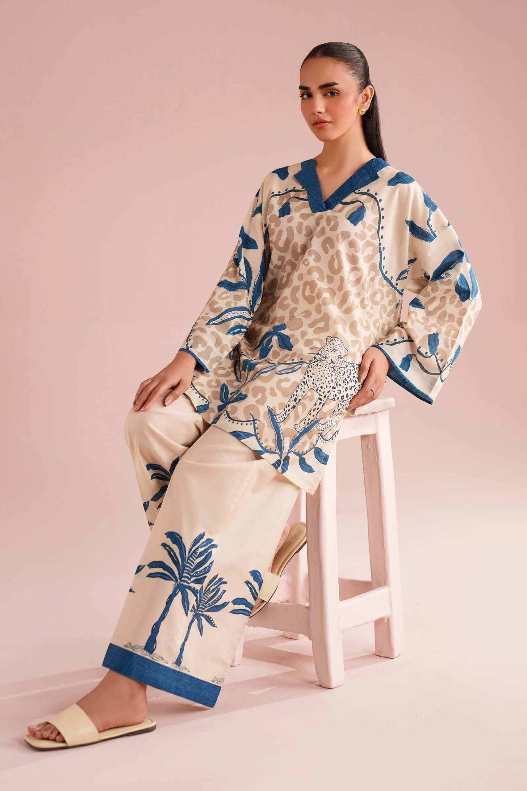 2 Piece - Printed Suit - PE26-274 - Image 2