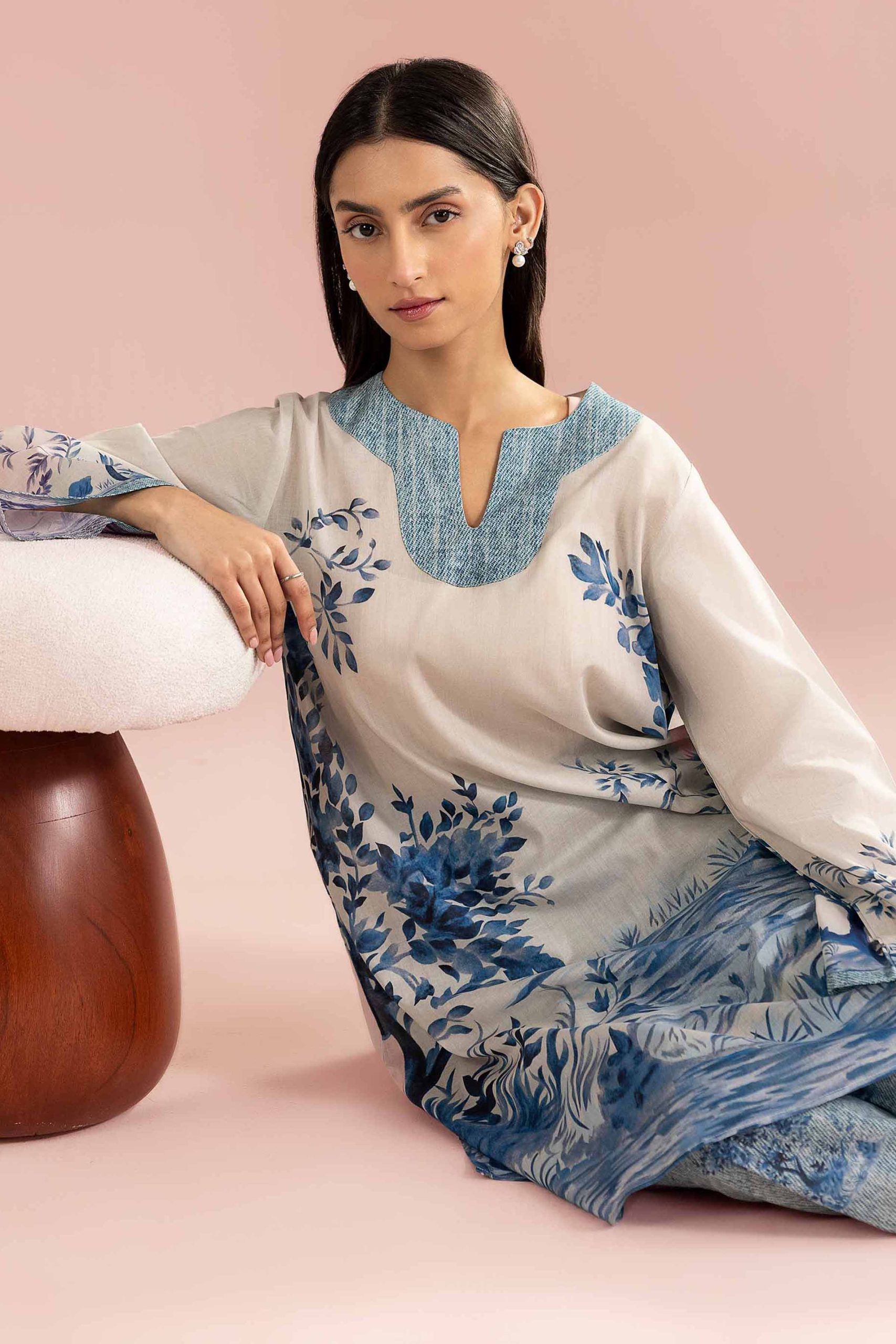 2 Piece - Printed Suit - PE26-276 - Image 2