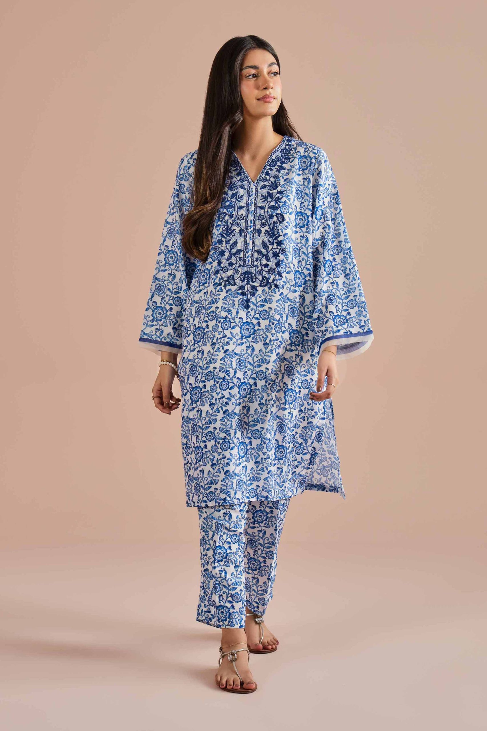 2 Piece - Printed Embroidered Suit - PE26-32 - Image 4