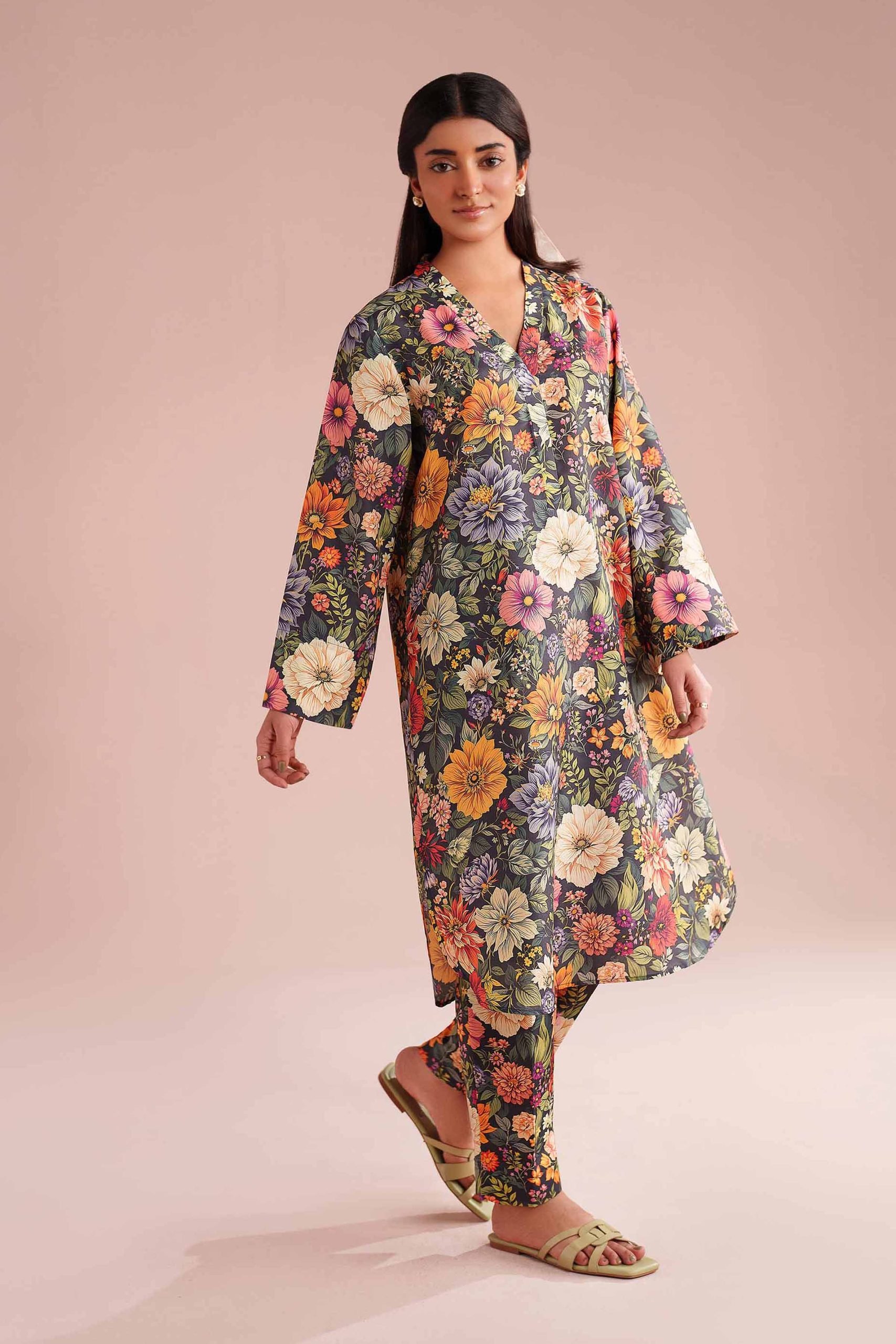2 Piece - Printed Suit - PE26-425 - Image 5