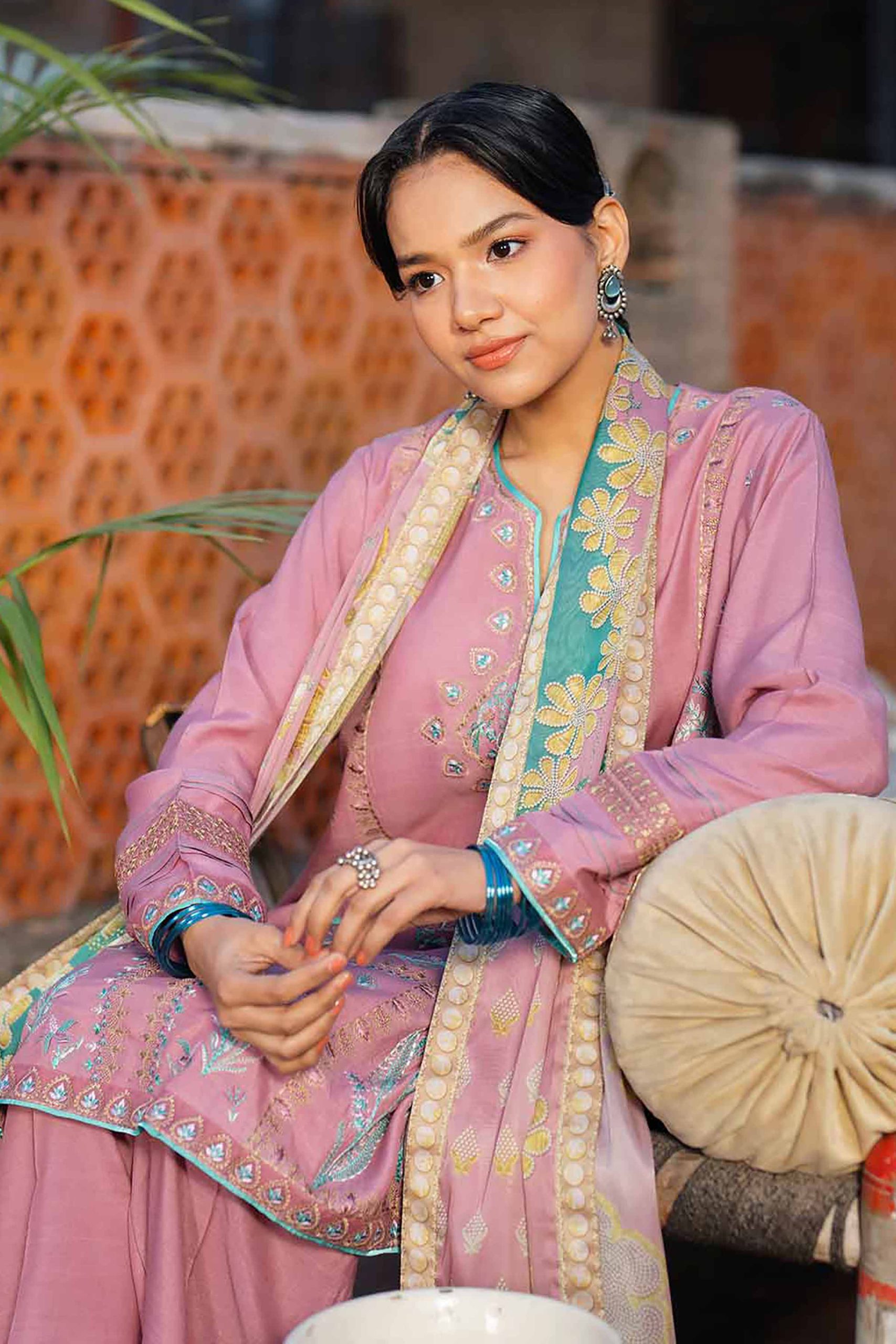 3 Piece - Embroidered Suit - PFE26-01 - Image 2